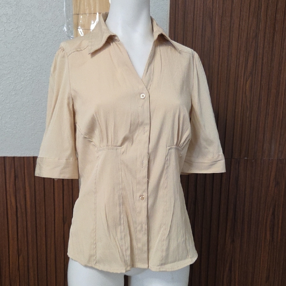 Cotton Express Missy  Light Tan Button-Down Shirt Medium Sz [1129]